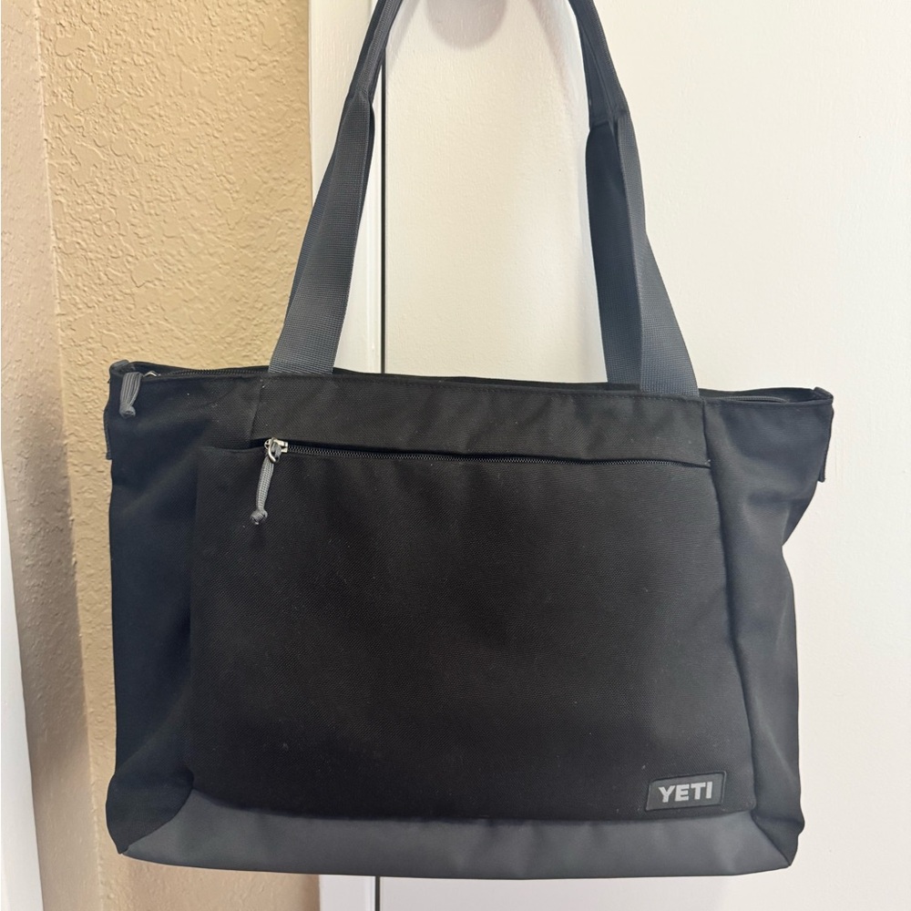 YETI Crossroads Black Tote Bag